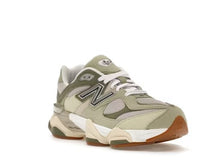 Load image into Gallery viewer, New Balance 9060 Green Gum (GS)