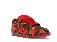 Load image into Gallery viewer, Nike SB Dunk Low The Wizard of Oz Poppy Field