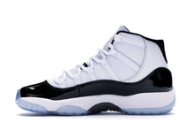 Load image into Gallery viewer, Air Jordan Retro 11 Concord (2018) (GS)