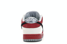 Load image into Gallery viewer, Nike SB Dunk Low “Roller Derby”