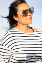 Load image into Gallery viewer, Vintage Women's Sunglass Square Transition Lens - Twigs