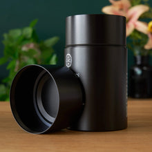 Load image into Gallery viewer, Rare Leaves Emerald - Single Estate Pi Lo Chun Green Tea