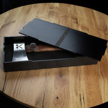 Load image into Gallery viewer, Throwing Axe "Vargr"