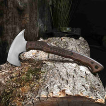 Load image into Gallery viewer, Tribal engraved tomahawk "Navaro"
