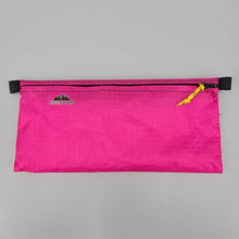 Load image into Gallery viewer, Zipper Pouches Classic Patterns Ultralight D50T fabric