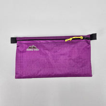 Load image into Gallery viewer, Zipper Pouches Classic Patterns Ultralight D50T fabric