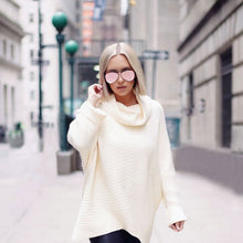 Load image into Gallery viewer, Megan - Rosegold Metal Aviator Sunglasses
