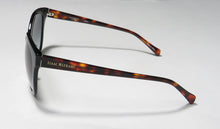 Load image into Gallery viewer, Isaac Mizrahi 30249 Sunglasses
