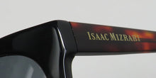 Load image into Gallery viewer, Isaac Mizrahi 30249 Sunglasses
