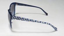 Load image into Gallery viewer, Isaac Mizrahi 30249 Sunglasses
