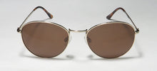 Load image into Gallery viewer, Isaac Mizrahi 30219 Sunglasses
