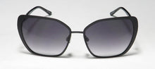 Load image into Gallery viewer, Isaac Mizrahi 30259 Sunglasses
