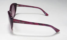 Load image into Gallery viewer, Isaac Mizrahi 30204 Sunglasses
