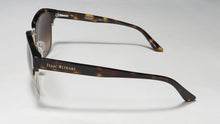 Load image into Gallery viewer, Isaac Mizrahi 30248 Sunglasses
