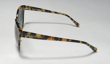 Load image into Gallery viewer, Isaac Mizrahi 30249 Sunglasses
