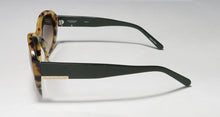 Load image into Gallery viewer, Isaac Mizrahi 30244 Sunglasses

