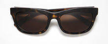 Load image into Gallery viewer, Isaac Mizrahi 30220 Sunglasses
