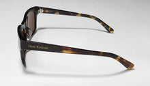 Load image into Gallery viewer, Isaac Mizrahi 30220 Sunglasses

