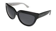 Load image into Gallery viewer, Isaac Mizrahi 30217 Sunglasses
