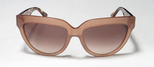 Load image into Gallery viewer, Isaac Mizrahi 30217 Sunglasses
