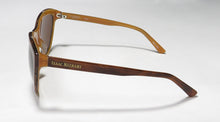 Load image into Gallery viewer, Isaac Mizrahi 30223 Sunglasses
