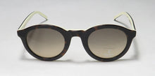 Load image into Gallery viewer, Vera Wang Luxe Mariko Sunglasses
