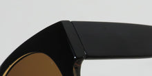 Load image into Gallery viewer, BCBG Bcbgeneration 1033 Sunglasses
