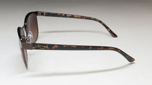 Load image into Gallery viewer, Oscar de la Renta Oscar 3043 Sunglasses
