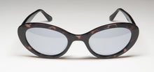 Load image into Gallery viewer, Lucky Brand D938 Sunglasses
