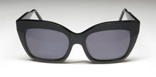 Load image into Gallery viewer, Kendall + Kylie Kks5081 Keyla Sunglasses
