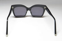 Load image into Gallery viewer, Kendall + Kylie Kks5081 Keyla Sunglasses
