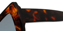 Load image into Gallery viewer, Kendall + Kylie Kk5137 Gemma Sunglasses
