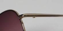 Load image into Gallery viewer, Kendall + Kylie Kk4050dce Jett Sunglasses
