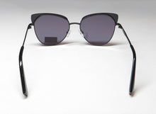 Load image into Gallery viewer, Kendall + Kylie Kk4069ce Brinn Sunglasses
