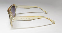 Load image into Gallery viewer, Kendall + Kylie Kk5135 Jae Sunglasses

