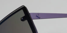 Load image into Gallery viewer, Kendall + Kylie Kk4057 Madison Sunglasses
