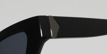 Load image into Gallery viewer, Kendall + Kylie Kk5109 Emma Sunglasses
