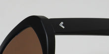 Load image into Gallery viewer, Kendall + Kylie Kk5135 Jae Sunglasses
