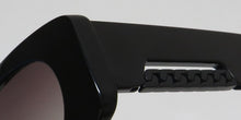 Load image into Gallery viewer, Kendall + Kylie Kk5065 Adira Sunglasses

