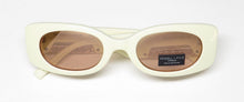 Load image into Gallery viewer, Kendall + Kylie Kk5065 Adira Sunglasses
