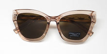 Load image into Gallery viewer, Kendall + Kylie Kk5130ce Estelle Sunglasses
