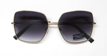 Load image into Gallery viewer, Kendall + Kylie Blkk4080 Nellie Sunglasses
