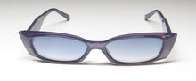Load image into Gallery viewer, Kendall + Kylie Kk5094 Elora Sunglasses
