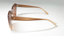 Load image into Gallery viewer, Kendall + Kylie Kk5121 Mazie Sunglasses

