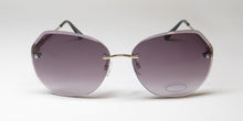 Load image into Gallery viewer, Bebe Bbop2004 Sunglasses
