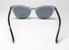 Load image into Gallery viewer, Bebe Bbop1015ce Sunglasses
