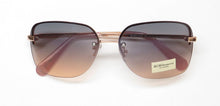 Load image into Gallery viewer, BCBG Bcbgeneration 3059 Sunglasses
