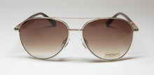 Load image into Gallery viewer, BCBG Bcbgeneration 3025 Sunglasses

