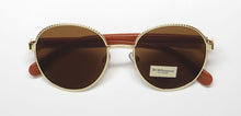 Load image into Gallery viewer, BCBG Bcbgeneration 3049 Sunglasses
