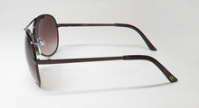 Load image into Gallery viewer, Oleg Cassini Mod 2026 Sunglasses
